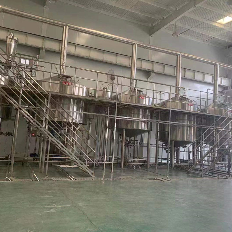 陆川精酿啤酒设备厂—平面布置、设备设计、制造、调试、培训等一条龙服务_COPY